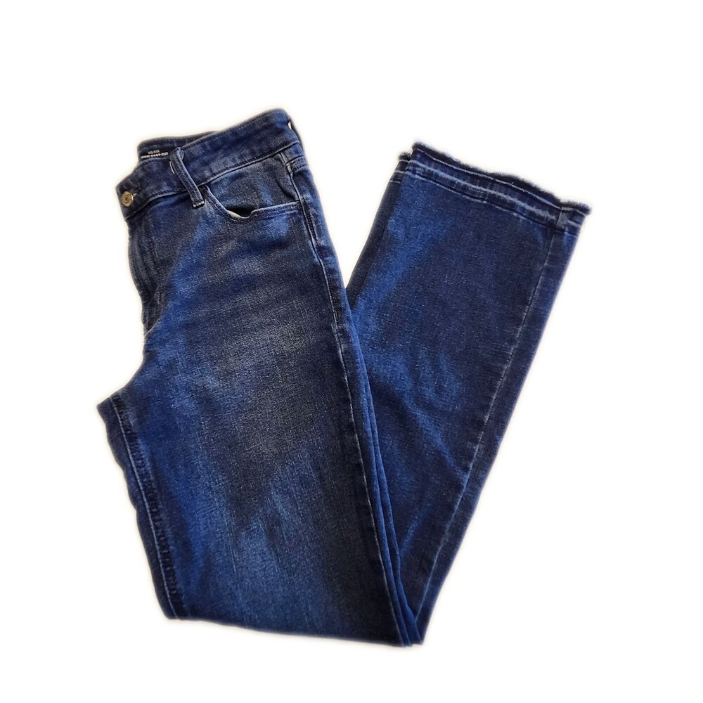 Old Navy Mid Rise Wow Bootcut Raw Hem Medium Blue Jeans, 8